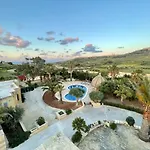 Luxury Surrounded With Nature & Farm Animals Alpacas Etc וילה