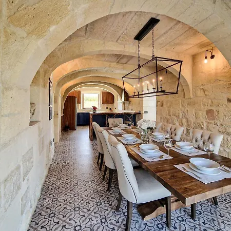 Luxury Surrounded With Nature & Farm Animals Alpacas Etc Villa