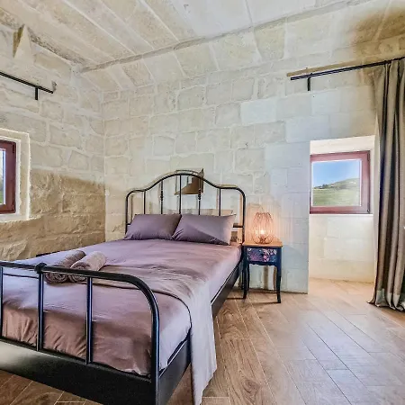 Luxury Surrounded With Nature & Farm Animals Alpacas Etc Villa