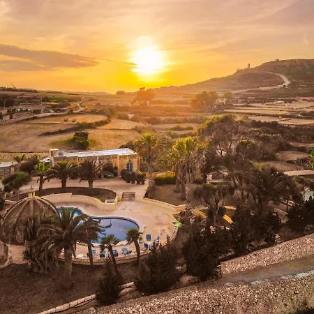 Villa Luxury Surrounded With Nature & Farm Animals Alpacas Etc Għasri