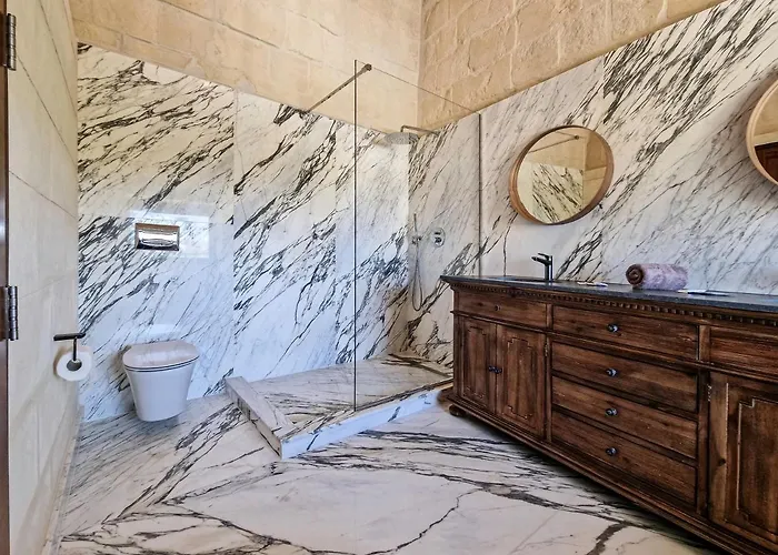 Luxury Surrounded With Nature & Farm Animals Alpacas Etc Villa *