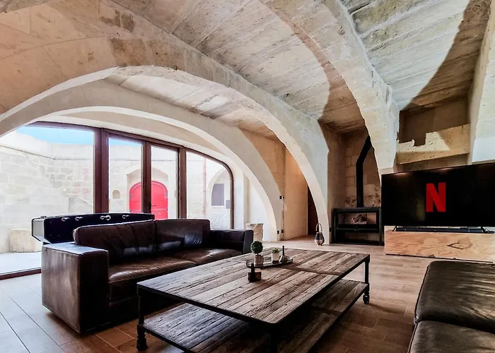 Villa Luxury Surrounded With Nature & Farm Animals Alpacas Etc Għasri