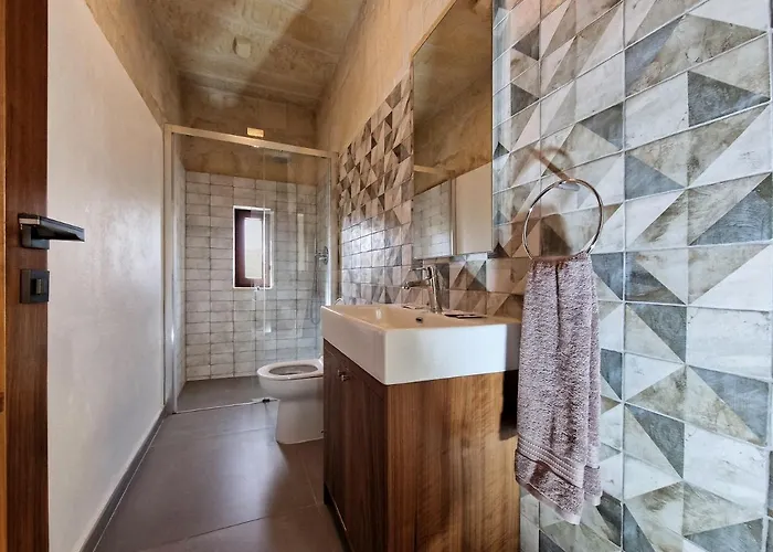 Luxury Surrounded With Nature & Farm Animals Alpacas Etc Villa