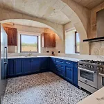 Luxury Surrounded With Nature & Farm Animals Alpacas Etc