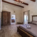 Villa Luxury Surrounded With Nature & Farm Animals Alpacas Etc