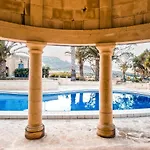 Luxury Surrounded With Nature & Farm Animals Alpacas Etc Villa
