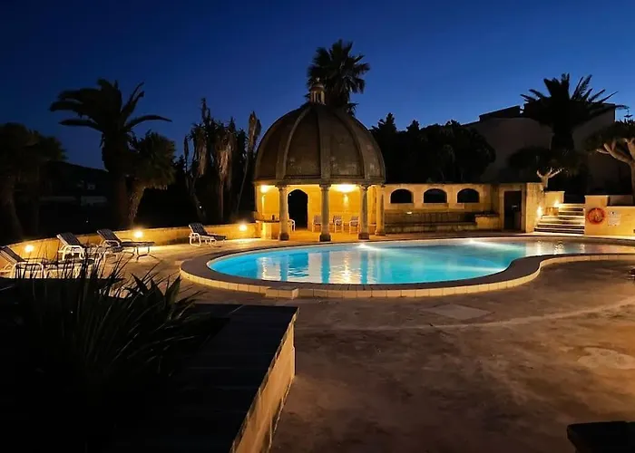 Luxury Surrounded With Nature & Farm Animals Alpacas Etc *