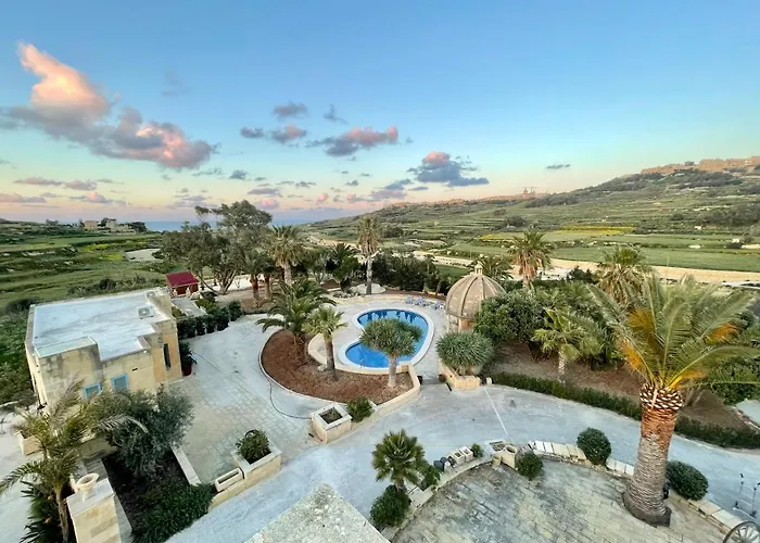 Luxury Surrounded With Nature & Farm Animals Alpacas Etc Villa