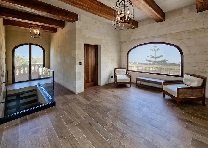 Luxury Surrounded With Nature & Farm Animals Alpacas Etc * Għasri