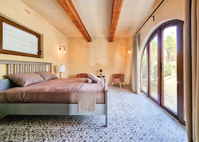 Villa Luxury Surrounded With Nature & Farm Animals Alpacas Etc Għasri