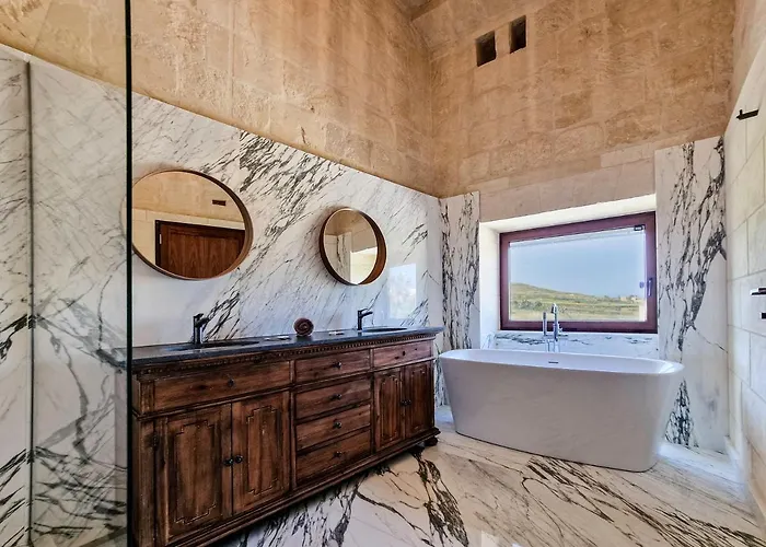 Villa Luxury Surrounded With Nature & Farm Animals Alpacas Etc Ghasri (Gozo)